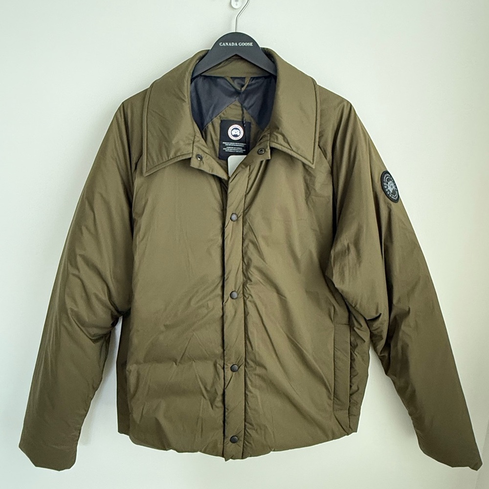 NWT Men’s Canada Goose Lodge Coach Jacket in Military Green, XL